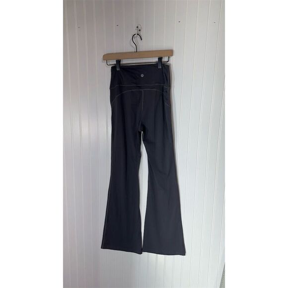 Lululemon Groove Flare Yoga Pants Women’s Sz 8 Gray Nylon Blend High Rise Active - Picture 2 of 5